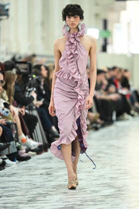 Juan Vidal - Mercedes-Benz Fashion Week Madrid, Spain - 18 Mar 2026 A model walks the runway wearing a design by Juan Vidal during Mercedes-Benz Fashion Week de Madrid in IFEMA. Madrid Spain Copyright: xAtilanoxGarciax xSOPAxImagesx photos09093