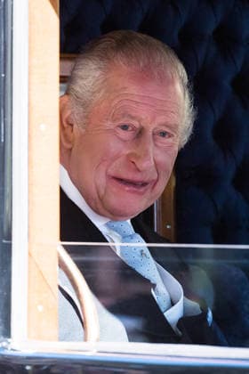 March 18, 2026, Windsor, England, United Kingdom: King CHARLES III travels in a carriage towards Windsor Castle during the State Visit to the United Kingdom by the President of Nigeria Bola Tinubu and the First Lady Oluremi Tinubu. Windsor United Kingdom  - ZUMAs371 20260318_zip_s371_011 Copyright: xWiktorxSzymanowiczx