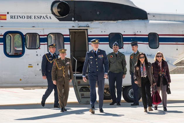 The King attends the Technological Demonstration Days of the Connected, Sustainable and Intelligent Air Base BASCI King Felipe VI together with the Minister of Defense, Margarita Robles, attends the Technological Demonstration Days of the Connected, Sustainable and Intelligent Air Base BACSI , at the Los Llanos Air Base, on March 18, 2026, in Albacete, Castilla La Mancha Spain The Kings visit is part of the inauguration of the BACSI 2026 Technology Demonstration Days, an Air and Space Army exercise that shows digitalization, connectivity and sustainability projects for air bases, with the presence of companies, universities and demonstrations at Los Llanos Air Base 18 MARCH 2026 Víctor Ferná Albacete Castilla La Mancha Albacete Castilla La  Copyright: xVictorxFernandezx 7377361