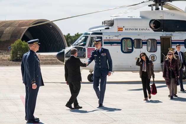 The King attends the Technological Demonstration Days of the Connected, Sustainable and Intelligent Air Base BASCI King Felipe VI c greets the President of Castilla La Mancha, Emiliano García Page 2i , together with the Minister of Defense, Margarita Robles 2d , attends the Technological Demonstration Days of the Connected, Sustainable and Intelligent Air Base BACSI , at the Los Llanos Air Base, on March 18, 2026, in Albacete, Castilla La Mancha Spain The Kings visit is part of the inauguration of the BACSI 2026 Technology Demonstration Days, an Air and Space Army exercise that shows digitalization, connectivity and sustainability projects for air bases, with the presence of companies, universities and demonstrations at Los Llanos Air Base  Copyright: xVictorxFernandezx 7377362