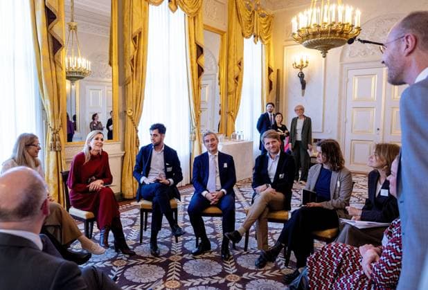 Den Haag, The Netherlands, 2026-03-18 14:50:20 THE HAGUE, 18-03-2026, Noordeinde Palace. Queen Maxima attends the Indispensable Links meeting of the Orange Fund at Noordeinde Palace. The meeting focuses on strengthening the social sector. PHOTO: NLBeeld Patrick van Emst Credit: NL Beeld Patrick van Emst  Copyright: xx x