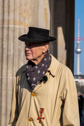 Ceremony Action 18 March Germany, Berlin, 18 03 2026, Initiator Volker Schröter, Brandenburg Gate, Â