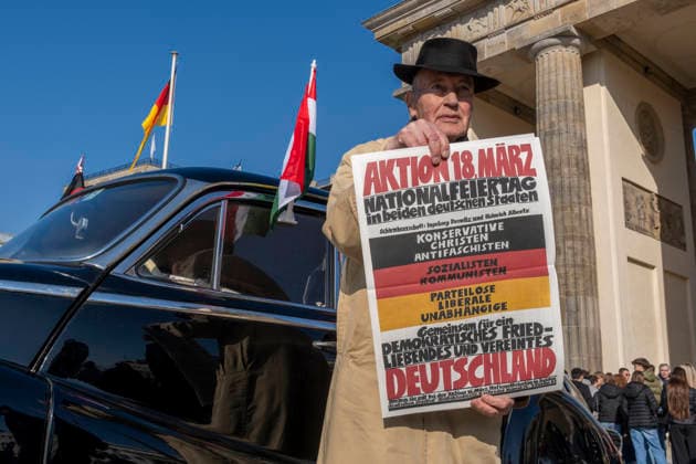Ceremony Action 18 March Germany, Berlin, 18 03 2026, Initiator Volker Schröter, Brandenburg Gate, Â