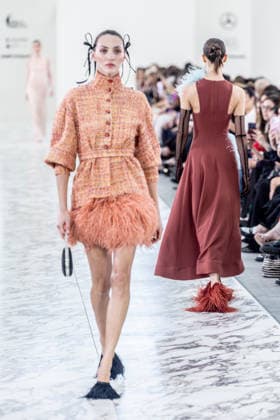 Claro Couture fashion show at Mercedes Benz Fashion Week Madrid A model during the Claro Couture fashion show at Mercedes Benz Fashion Week Madrid, March 18, 2026, in Madrid Spain The firm presents a haute couture proposal marked by femininity, luxury craftsmanship and sophisticated silhouettes The collection stands out for its careful tailoring, the contained brightness and a very applauded staging 18 MARCH 2026 FASHION SHOW ENTERTAINMENT DESIGNER HIGH COSTUME LUXURY COLLECTION MODEL Madrid Madrid Madrid Spain  Copyright: xRicardoxRubiox 7378203