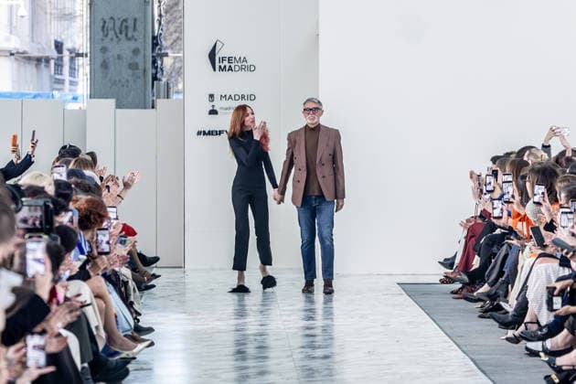 Claro Couture fashion show at Mercedes Benz Fashion Week Madrid The designer Fernando Claro and his daughter Beatriz during the Claro Couture fashion show at Mercedes Benz Fashion Week Madrid, March 18, 2026, in Madrid Spain The firm presents a haute couture proposal marked by femininity, luxury craftsmanship and sophisticated silhouettes The collection stands out for its careful tailoring, the contained brightness and a very applauded staging 18 MARCH 2026 FASHION SHOW ENTERTAINMENT DESIGNER HIGH COSTUME LUXURY COLLECTION MODEL Madrid Madrid Madrid Spain  Copyright: xRicardoxRubiox 7378248