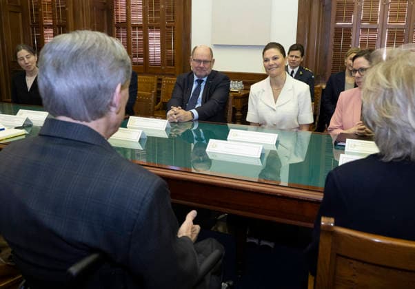 March 18, 2026, Austin, Tx, USA: Her Royal Highness HRH CROWN PRINCESS VICTORIA OF SWEDEN visits Austin on the final day March 18, 2026 of the SXSW Music Festival and meets with Texas Gov. GREG ABBOTT at the Texas Capitol. The Princess is on a four-day swing advancing Sweden s interest in the U.S. Austin USA  - ZUMAd150 20260318_znp_d150_006 Copyright: xBobxDaemmrichx