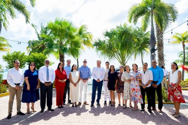 ORANJESTAD - King Willem-Alexander is in conversation at Aruba Surfside Marina with representatives of the government, academia, the business community, and civil society organizations regarding tourism and immigration. The King paid a working visit to Aruba to attend the ceremonies surrounding the celebration of 40 years of Status Aparte and 50 years of the flag and national anthem. MISCHA SCHOEMAKER ANP netherlands out - belgium out  Copyright: xx x553753374x originalFilename: 553753374.jpg