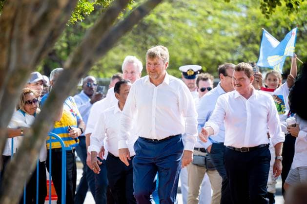 ORANJESTAD - King Willem-Alexander visited the Urban Pocket Park on LG Smith Boulevard, where he spoke about regeneration and urban greenery. The King paid a working visit to Aruba to attend the ceremonies surrounding the celebration of 40 years of Status Aparte and 50 years of the flag and national anthem. MISCHA SCHOEMAKER ANP netherlands out - belgium out  Copyright: xx x553753495x originalFilename: 553753495.jpg