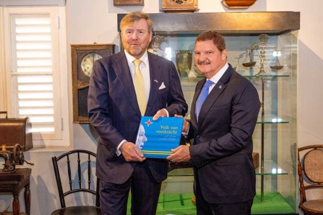 King visits Aruba to celebrate forty years of Status Aparte. Aruba 18 Mar 2026 King Willem-Alexander starts his visit to Aruba with a visit to Fort Zoutman. Here he spoke with the faction leaders of the States of Aruba and members of the Council of Ministers. Oranjestad Aruba  Copyright: xMischaxSchoemakerx