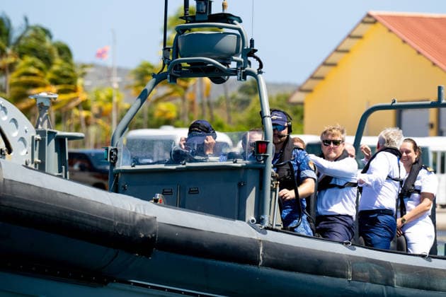 King visits Aruba to celebrate forty years of Status Aparte. Aruba 18 Mar 2026 King Willem-Alexander visits the Marine Barracks Savaneta. During the visit he boarded a station ship of the Royal Navy, where he spoke about the geopolitical situation in the region and the deployment of Defense in the Caribbean. Savaneta Aruba  Copyright: xMischaxSchoemakerx