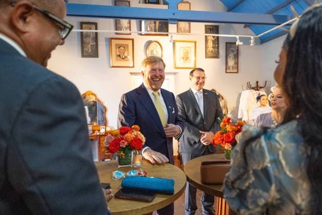 King visits Aruba to celebrate forty years of Status Aparte. Aruba 18 Mar 2026 King Willem-Alexander starts his visit to Aruba with a visit to Fort Zoutman. Here he spoke with the faction leaders of the States of Aruba and members of the Council of Ministers. Oranjestad Aruba  Copyright: xMischaxSchoemakerx