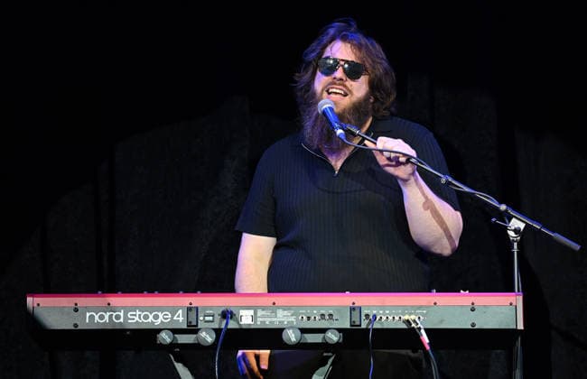 Warner Records Nashville -CRS 2026 Thomas Edwards onstage at Warner Records Nashville Lunch and Performance during CRS 2026 at the Omni Nashville Hotel on March 18, 2026 in Nashville, Tennessee. Nashville Omni Nashville Tennessee USA Copyright: xTammiexArroyo AFF-USA.comx