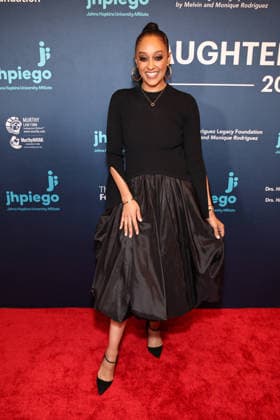 BEVERLY HILLS, CALIFORNIA - MARCH 18:Tia Mowry attends Jhpiego Laughter is the Best Medicine Gala at The Beverly Hills Hotel on March 18, 2026 in Beverly Hills, California Copyright: xAdMediax MediaPunchx