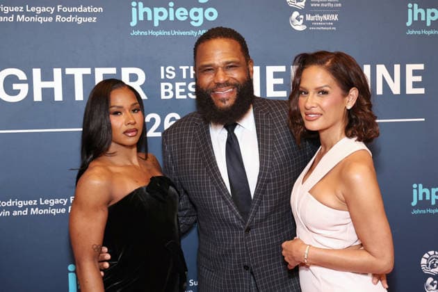 BEVERLY HILLS, CALIFORNIA - MARCH 18: Rocsi Diaz, Anthony Anderson & Jordan Chiles at Jhpiego Laughter is the Best Medicine Gala at The Beverly Hills Hotel on March 18, 2026 in Beverly Hills, California Copyright: xAdMediax MediaPunchx