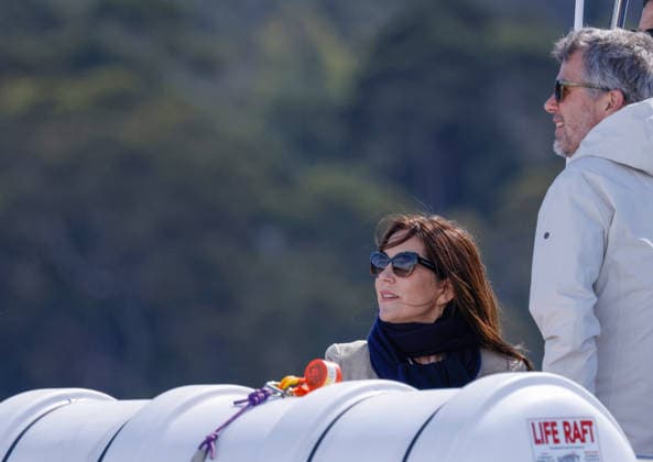 DENMARK ROYALS AUSTRALIA VISIT, Queen Mary of Denmark and King Frederik X of Denmark aboard the Institute for Marine and Antarctic Studies (IMAS) vessel to view the kelp conservation forest at the Alum Cliffs Marine Reserve in Hobart, Tasmania, Thursday, March 19, 2026. Denmark s King Frederik X and Queen Mary are on a five-day state visit to Australia. ( NO ARCHIVING HOBART TASMANIA AUSTRALIA  Copyright: xROBxBLAKERSx 20260319129515740366