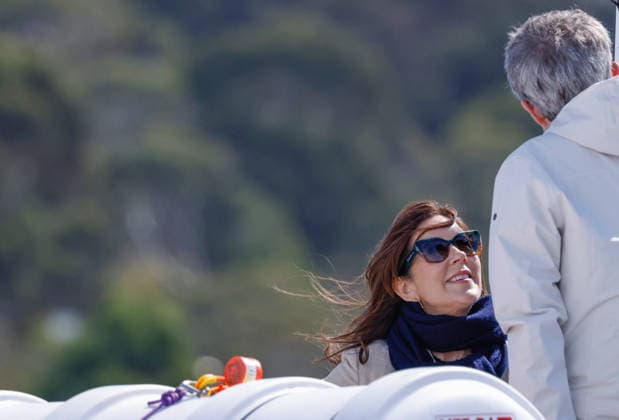 DENMARK ROYALS AUSTRALIA VISIT, Queen Mary of Denmark and King Frederik X of Denmark aboard the Institute for Marine and Antarctic Studies (IMAS) vessel to view the kelp conservation forest at the Alum Cliffs Marine Reserve in Hobart, Tasmania, Thursday, March 19, 2026. Denmark s King Frederik X and Queen Mary are on a five-day state visit to Australia. ( NO ARCHIVING HOBART TASMANIA AUSTRALIA  Copyright: xROBxBLAKERSx 20260319172977887846