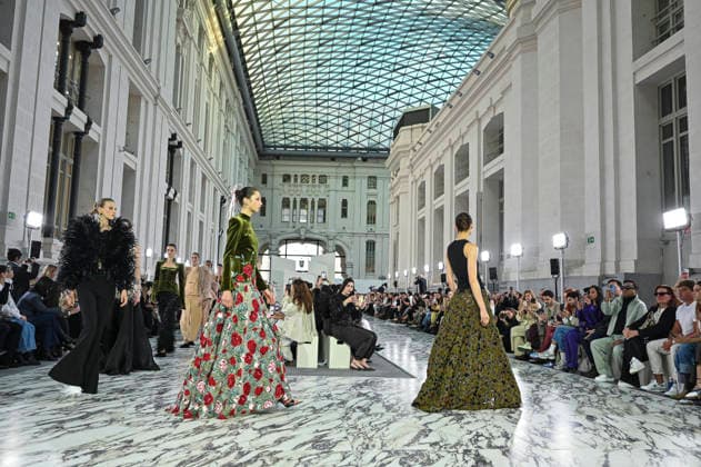 Claro Couture - Mercedes-Benz Fashion Week Madrid A model walks the runway wearing a design by Claro Couture during Mercedes-Benz Fashion Week de Madrid in IFEMA, 18 March 2026 Spain Madrid Spain Copyright: xAtilanoxGarciax xSOPAxImagesx photos09236