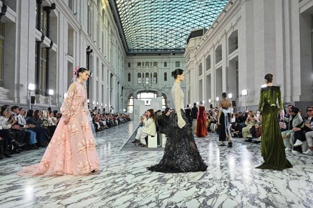 Claro Couture - Mercedes-Benz Fashion Week Madrid A model walks the runway wearing a design by Claro Couture during Mercedes-Benz Fashion Week de Madrid in IFEMA, 18 March 2026 Spain Madrid Spain Copyright: xAtilanoxGarciax xSOPAxImagesx photos09240