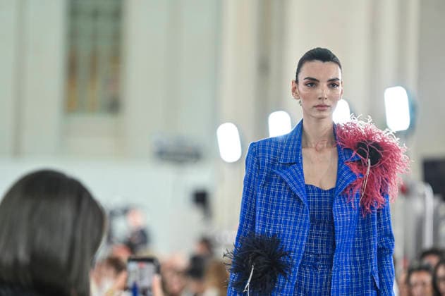 Claro Couture - Mercedes-Benz Fashion Week Madrid A model walks the runway wearing a design by Claro Couture during Mercedes-Benz Fashion Week de Madrid in IFEMA, 18 March 2026 Spain Madrid Spain Copyright: xAtilanoxGarciax xSOPAxImagesx photos09188