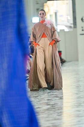 Claro Couture - Mercedes-Benz Fashion Week Madrid A model walks the runway wearing a design by Claro Couture during Mercedes-Benz Fashion Week de Madrid in IFEMA, 18 March 2026 Spain Madrid Spain Copyright: xAtilanoxGarciax xSOPAxImagesx photos09189