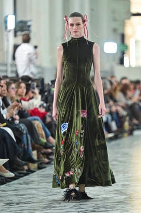 Claro Couture - Mercedes-Benz Fashion Week Madrid A model walks the runway wearing a design by Claro Couture during Mercedes-Benz Fashion Week de Madrid in IFEMA, 18 March 2026 Spain Madrid Spain Copyright: xAtilanoxGarciax xSOPAxImagesx photos09162