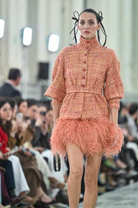 Claro Couture - Mercedes-Benz Fashion Week Madrid A model walks the runway wearing a design by Claro Couture during Mercedes-Benz Fashion Week de Madrid in IFEMA, 18 March 2026 Spain Madrid Spain Copyright: xAtilanoxGarciax xSOPAxImagesx photos09150