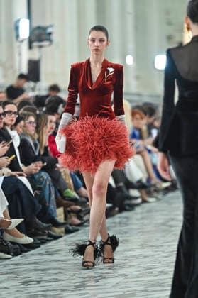 Claro Couture - Mercedes-Benz Fashion Week Madrid A model walks the runway wearing a design by Claro Couture during Mercedes-Benz Fashion Week de Madrid in IFEMA, 18 March 2026 Spain Madrid Spain Copyright: xAtilanoxGarciax xSOPAxImagesx photos09156