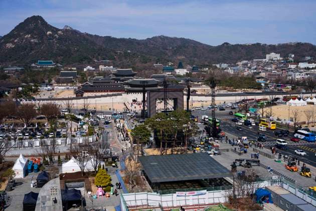 March 19, 2026, Seoul, South Korea: The stage and venue for the comeback concert of the K-pop boy band BTS is visible in Gwanghwamun Square on Thursday, March 19, 2026 in Seoul, South Korea. All seven members of BTS, which has been on hiatus since 2022 due to compulsory military service, are returning in a free concert on March 21, 2026 for their upcoming new album ARIRANG. Seoul South Korea - ZUMAh163 20260319_znp_h163_005 Copyright: xJintakxHanx