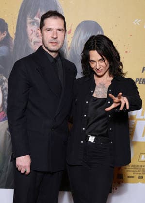 Melvil Poupaud et Asia Argento Avant première du film Plus forts que le diable au Grand Rex à Paris le 18 Mars 2026 Denis Guignebourg Bestimage Preview screening of the film Plus forts que le diable at the Grand Rex in Paris on March 18, 2026 Paris France  Copyright: xDenisxGuignebourgx xBestimagexDenisxGuignebourgx xBestimagex