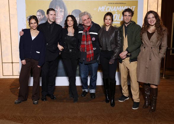 Raika Hazanavicius, Melvil Poupaud, Asia Argento, Graham Guit, Julie Chen et Alexandra Celestin Avant première du film Plus forts que le diable au Grand Rex à Paris le 18 Mars 2026 Denis Guignebourg Bestimage Preview screening of the film Plus forts que le diable at the Grand Rex in Paris on March 18, 2026  Copyright: xDenisxGuignebourgx xBestimagexDenisxGuignebourgx xBestimagex