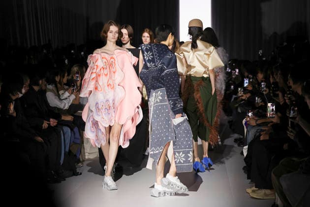 March 19, 2026, Tokyo, Japan: Models wearing fashion brand YOHEI OHNO walk down the runway during the Rakuten Fashion Week TOKYO 2026 Autumn Winter Collection. The fashion week runs from March 16 to 21. Tokyo Japan  - ZUMAm191 20260319_aap_m191_009 Copyright: xRodrigoxReyesxMarinx