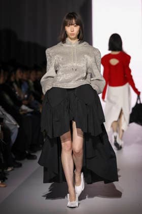 March 19, 2026, Tokyo, Japan: Models wearing fashion brand YOHEI OHNO walk down the runway during the Rakuten Fashion Week TOKYO 2026 Autumn Winter Collection. The fashion week runs from March 16 to 21. Tokyo Japan  - ZUMAm191 20260319_aap_m191_015 Copyright: xRodrigoxReyesxMarinx