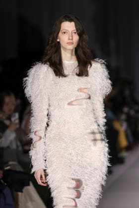 March 19, 2026, Tokyo, Japan: A model wearing fashion brand YOHEI OHNO walks down the runway during the Rakuten Fashion Week TOKYO 2026 Autumn Winter Collection. The fashion week runs from March 16 to 21. Tokyo Japan  - ZUMAm191 20260319_aap_m191_018 Copyright: xRodrigoxReyesxMarinx