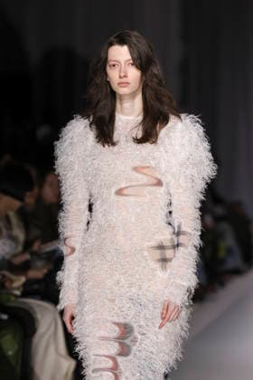 March 19, 2026, Tokyo, Japan: A model wearing fashion brand YOHEI OHNO walks down the runway during the Rakuten Fashion Week TOKYO 2026 Autumn Winter Collection. The fashion week runs from March 16 to 21. Tokyo Japan  - ZUMAm191 20260319_aap_m191_046 Copyright: xRodrigoxReyesxMarinx