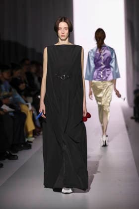 March 19, 2026, Tokyo, Japan: Models wearing fashion brand YOHEI OHNO walk down the runway during the Rakuten Fashion Week TOKYO 2026 Autumn Winter Collection. The fashion week runs from March 16 to 21. Tokyo Japan  - ZUMAm191 20260319_aap_m191_058 Copyright: xRodrigoxReyesxMarinx