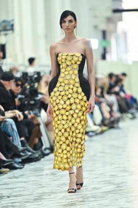 Mercedes-Benz Fashion Week in Madrid , Spain -18 MAR 2026. A model walks the runway wearing a design by Isabel Sanchis during the Mercedes-Benz Fashion Week de Madrid in IFEMA. Madrid Spain Copyright: xAtilanoxGarciax xSOPAxImagesx photos09335