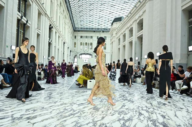 Mercedes-Benz Fashion Week in Madrid , Spain -18 MAR 2026. A model walks the runway wearing a design by Isabel Sanchis during Mercedes-Benz Fashion Week de Madrid in IFEMA, 18 March 2026 Spain Madrid Spain Copyright: xAtilanoxGarciax xSOPAxImagesx photos09340