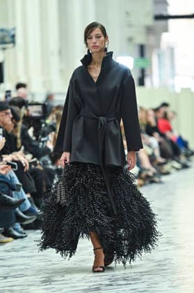 Mercedes-Benz Fashion Week in Madrid , Spain -18 MAR 2026. A model walks the runway wearing a design by Isabel Sanchis during the Mercedes-Benz Fashion Week de Madrid in IFEMA. Madrid Spain Copyright: xAtilanoxGarciax xSOPAxImagesx photos09306