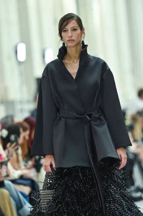Mercedes-Benz Fashion Week in Madrid , Spain -18 MAR 2026. A model walks the runway wearing a design by Isabel Sanchis during the Mercedes-Benz Fashion Week de Madrid in IFEMA. Madrid Spain Copyright: xAtilanoxGarciax xSOPAxImagesx photos09307