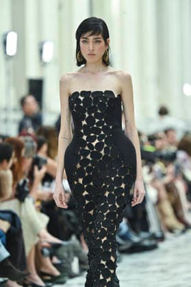 Mercedes-Benz Fashion Week in Madrid , Spain -18 MAR 2026. A model walks the runway wearing a design by Isabel Sanchis during the Mercedes-Benz Fashion Week de Madrid in IFEMA. Madrid Spain Copyright: xAtilanoxGarciax xSOPAxImagesx photos09309
