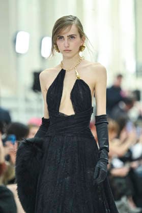 Mercedes-Benz Fashion Week in Madrid , Spain -18 MAR 2026. A model walks the runway wearing a design by Isabel Sanchis during the Mercedes-Benz Fashion Week de Madrid in IFEMA. Madrid Spain Copyright: xAtilanoxGarciax xSOPAxImagesx photos09278
