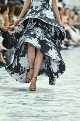 Mercedes-Benz Fashion Week in Madrid , Spain -18 MAR 2026. A model walks the runway wearing a design by Isabel Sanchis during Mercedes-Benz Fashion Week de Madrid in IFEMA, 18 March 2026 Spain Madrid Spain Copyright: xAtilanoxGarciax xSOPAxImagesx photos09301