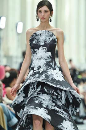 Mercedes-Benz Fashion Week in Madrid , Spain -18 MAR 2026. A model walks the runway wearing a design by Isabel Sanchis during Mercedes-Benz Fashion Week de Madrid in IFEMA, 18 March 2026 Spain Madrid Spain Copyright: xAtilanoxGarciax xSOPAxImagesx photos09302