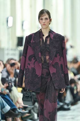 Mercedes-Benz Fashion Week in Madrid , Spain -18 MAR 2026. A model walks the runway wearing a design by Isabel Sanchis during Mercedes-Benz Fashion Week de Madrid in IFEMA, 18 March 2026 Spain Madrid Spain Copyright: xAtilanoxGarciax xSOPAxImagesx photos09256