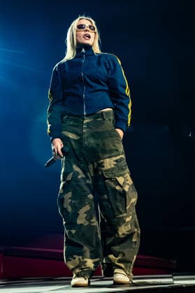ReneÃ Rapp performing at Manchester AO Arena American singer actress ReneÃ Rapp performing in Manchester on her BITE ME UK Arena tour Featuring: ReneÃ Rapp Where: Manchester, United Kingdom When: 18 Mar 2026 Credit: Graham Finney WENN Manchester United Kingdom Copyright: xWENNx wenn41158873 x wenn41158873