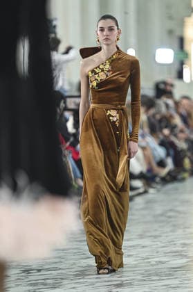 Claro Couture Fashion Week de Madrid A model walks the runway wearing a design by Claro Couture during Mercedes-Benz Fashion Week de Madrid in IFEMA, 18 March 2026 Spain Featuring: A model walks the runway wearing a design by Claro Couture during Mercedes-Benz Fashion Week de Madrid in IFEMA, 18 March 2026 Spain Where: Madrid, Spain When: 18 Mar 2026 Credit: Oscar Gonzalez WENN Madrid Spain Copyright: xOscarxGonzalez WENNx wenn41158801 OFA ZOJx wenn41158801