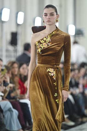 Claro Couture Fashion Week de Madrid A model walks the runway wearing a design by Claro Couture during Mercedes-Benz Fashion Week de Madrid in IFEMA, 18 March 2026 Spain Featuring: A model walks the runway wearing a design by Claro Couture during Mercedes-Benz Fashion Week de Madrid in IFEMA, 18 March 2026 Spain Where: Madrid, Spain When: 18 Mar 2026 Credit: Oscar Gonzalez WENN Madrid Spain Copyright: xOscarxGonzalez WENNx wenn41158802 OFA ZOJx wenn41158802