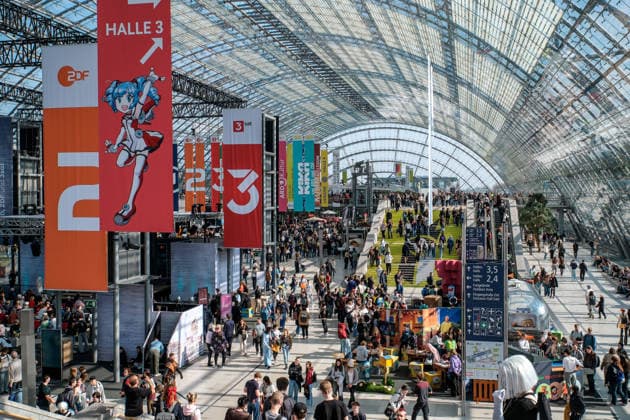 The Leipzig Book Fair opened its doors to visitors on 19 March 2026 A total of 2,044 publishers and media companies from 54 countries are taking part in the spring industry get-together until Sunday This years focus is on literature from the Danube region Almost 30 events are planned under the motto Danube Under Curr Copyright: epd-bild JensxSchulze epd-Buchmesse_Leipzig4-kopieren