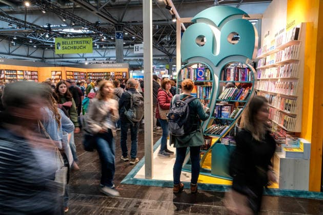 The Leipzig Book Fair opened its doors to visitors on 19 March 2026 A total of 2,044 publishers and media companies from 54 countries are taking part in the spring industry get-together until Sunday This years focus is on literature from the Danube region Almost 30 events are planned under the motto Danube Under Curr Copyright: epd-bild JensxSchulze epd-Buchmesse_Leipzig6-kopieren