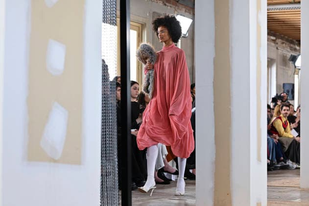 February 28, 2026, Madrid, Spain: A model walks the runway wearing a design by Ernesto Naranjo during Mercedes-Benz Fashion Week de Madrid at Palacio Fernaz Nunoz. Madrid Spain - ZUMAs197 20260228_aaa_s197_2433 Copyright: xAtilanoxGarciax